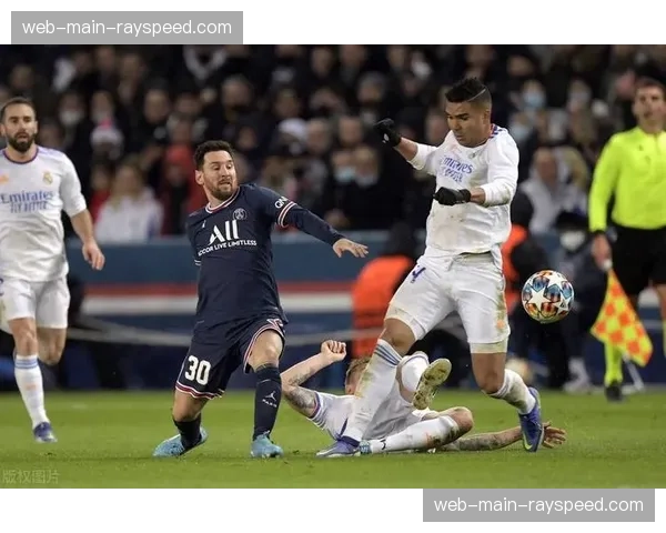 巴黎圣日耳曼4-0大胜特鲁瓦，埃梅里上演助攻帽子戏法