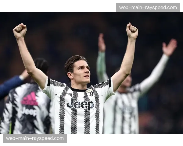 转会传闻:拜仁慕尼黑派出球探考察尤文中场法乔利 转会传闻:拜仁慕尼黑派出球探考察尤文中场法乔利